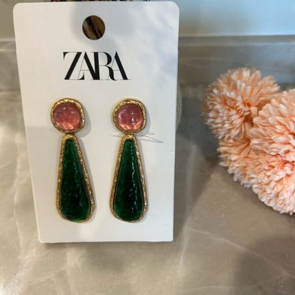 Zara Style Selena Gomez Gold Resin Earrings 🔥🔥🔥✨✨💖 - Picture 4 of 8